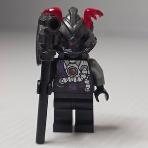 LEGO Ninjago Minifigure Small Black Axe Helmet‎